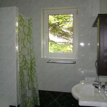 Szekely Apartment *